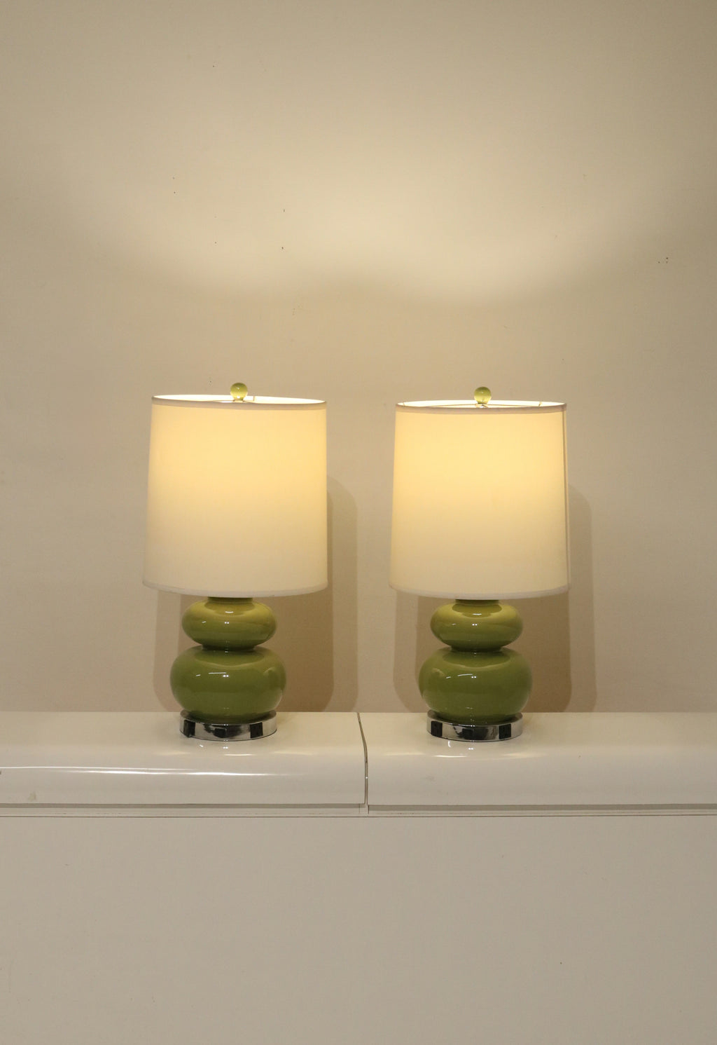 Ceramic Table Lamp With Beige Drum Shade