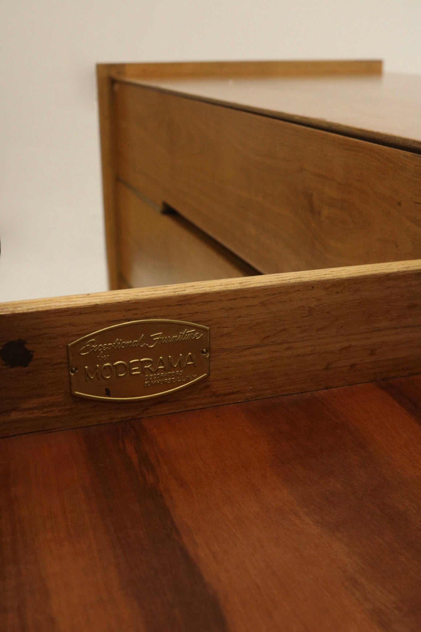 Mid Century Modern Walnut Wood 6 Drawers Lowboy Dresser