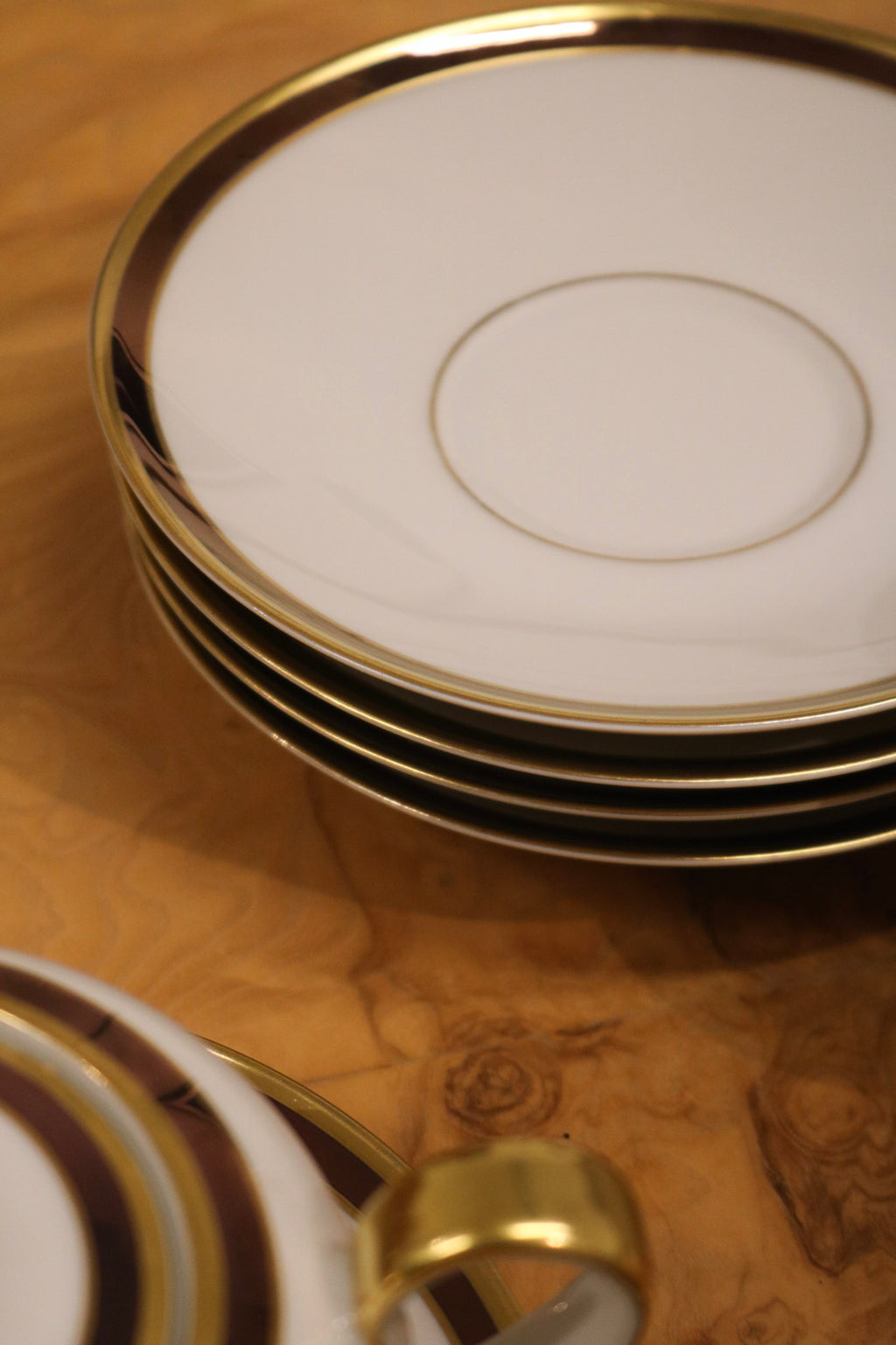 Set Of 4 Porcelain Coffee Tea Cups And Plates Sugar Bowl By Heinrich & Co.