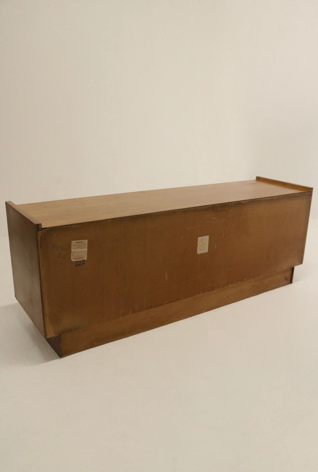 Mid Century Modern Walnut Wood 6 Drawers Lowboy Dresser