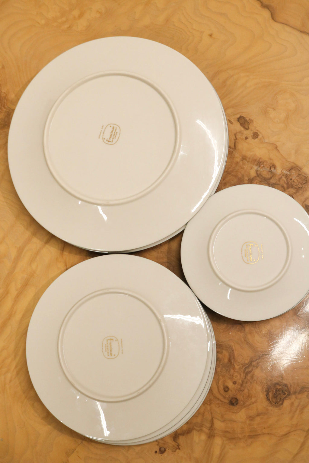 Set Of 12 Porcelain Dinnerware Plates By Franciscan Masterpiece China