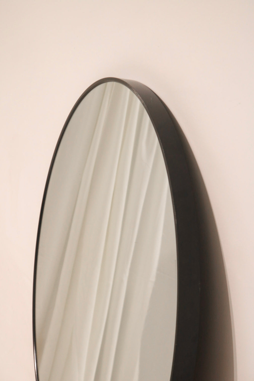 Round Black Wall Mirror Metal Frame