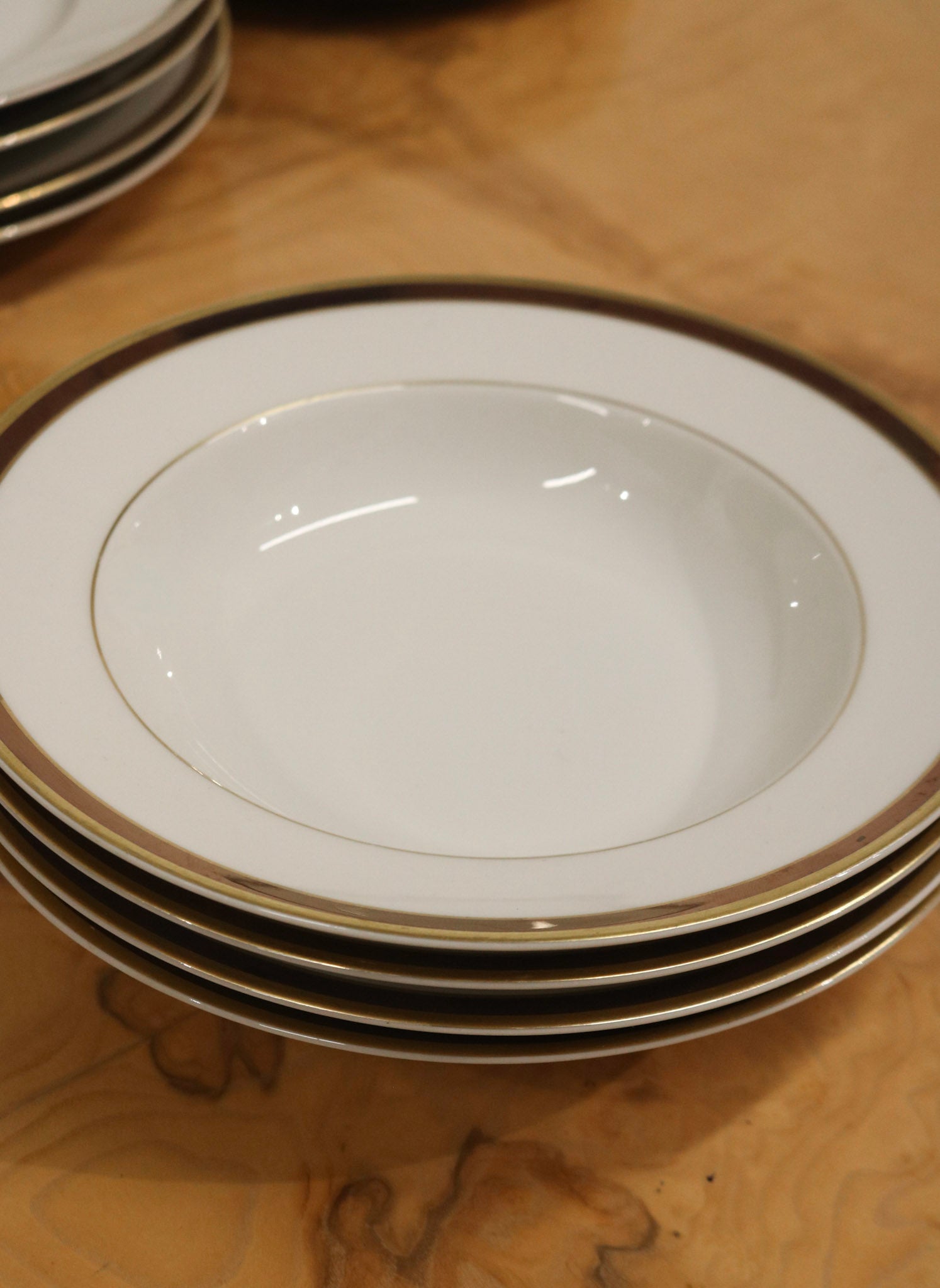 Set of 16 Porcelain Dining Plates Dishes By Heinrich & Co.