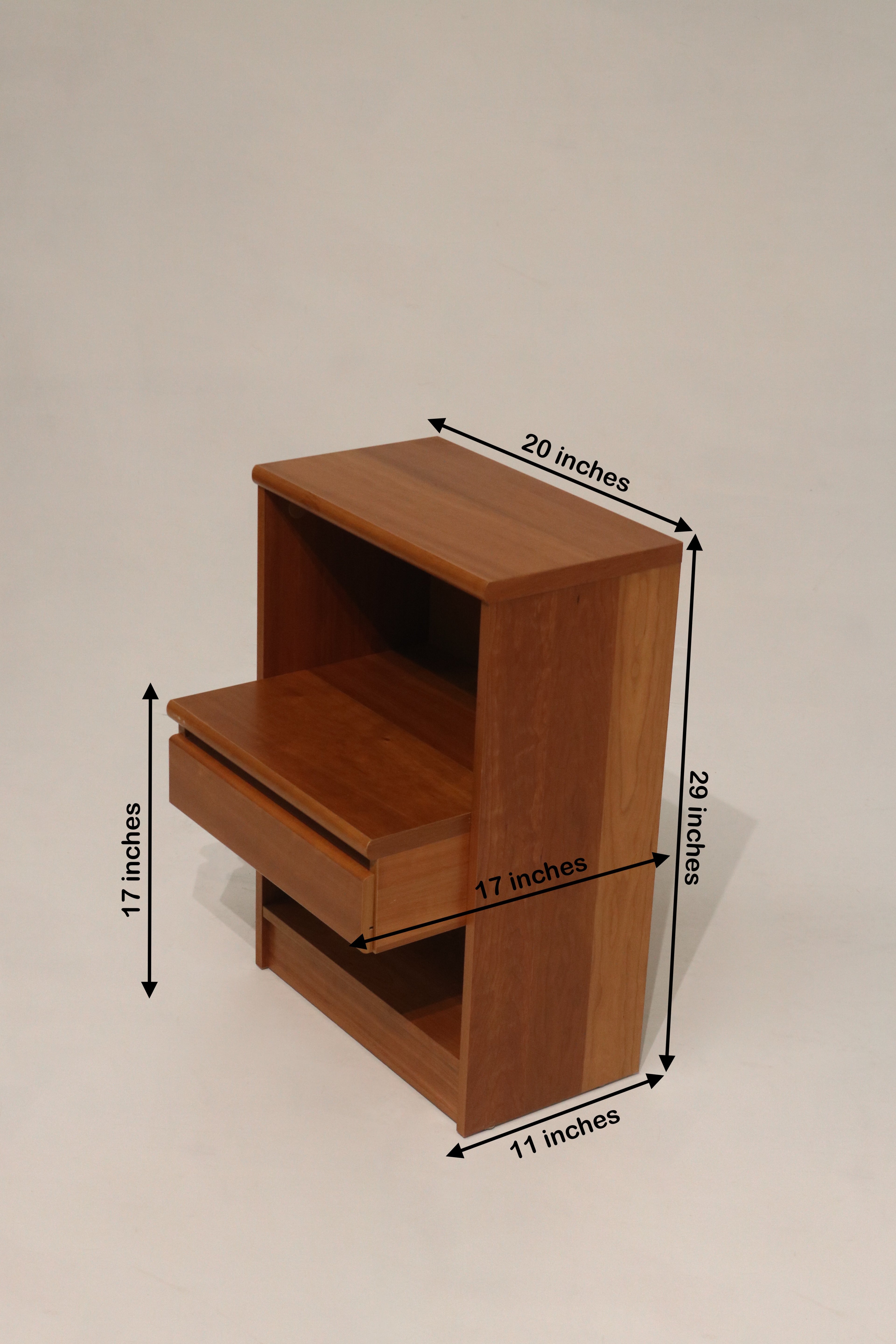 Set Of 2 Vintage Teak Wood Nightstands Bedside Tables With Drawers