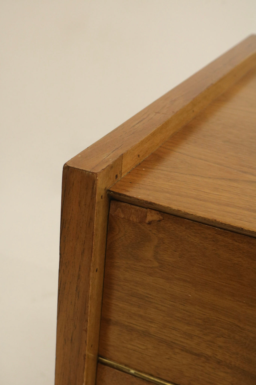 Mid Century Modern Walnut Wood 6 Drawers Lowboy Dresser
