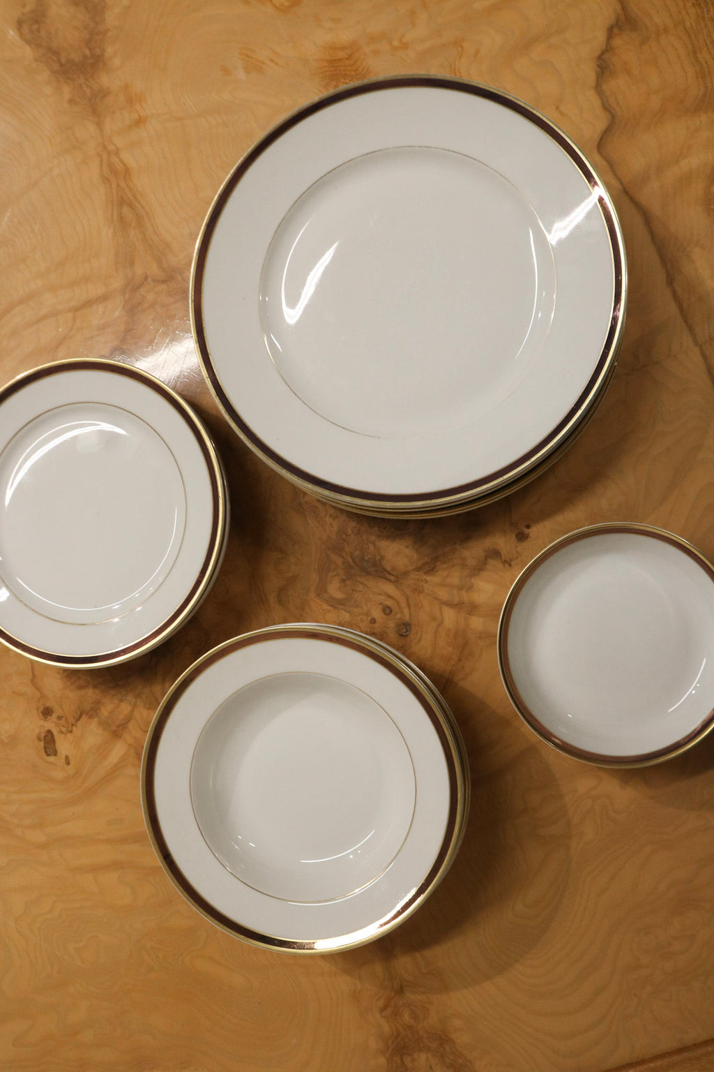 Set of 16 Porcelain Dining Plates Dishes By Heinrich & Co.