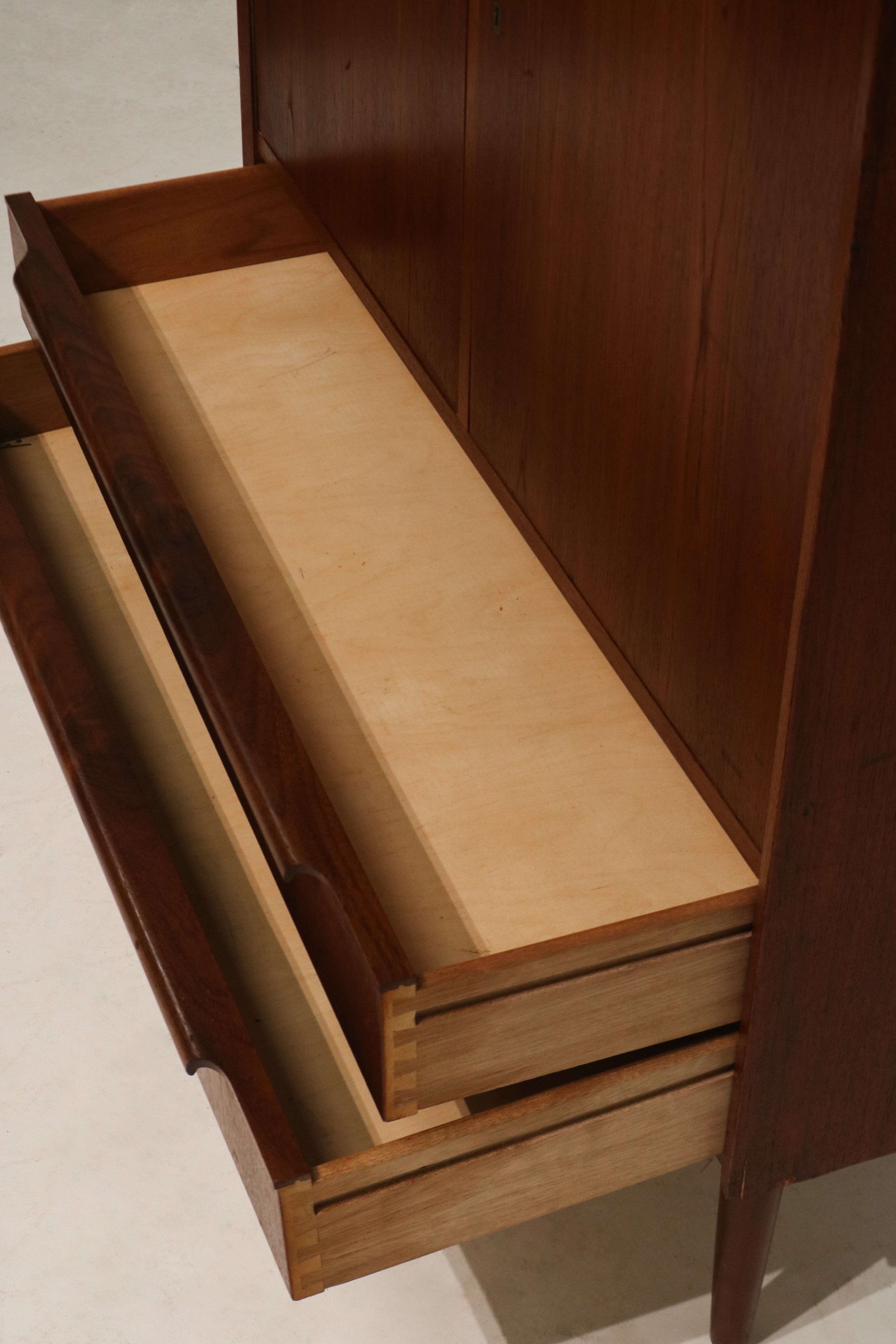 Danish Mcm Vintage Teak Wood Chest Of Drawer Cabinet