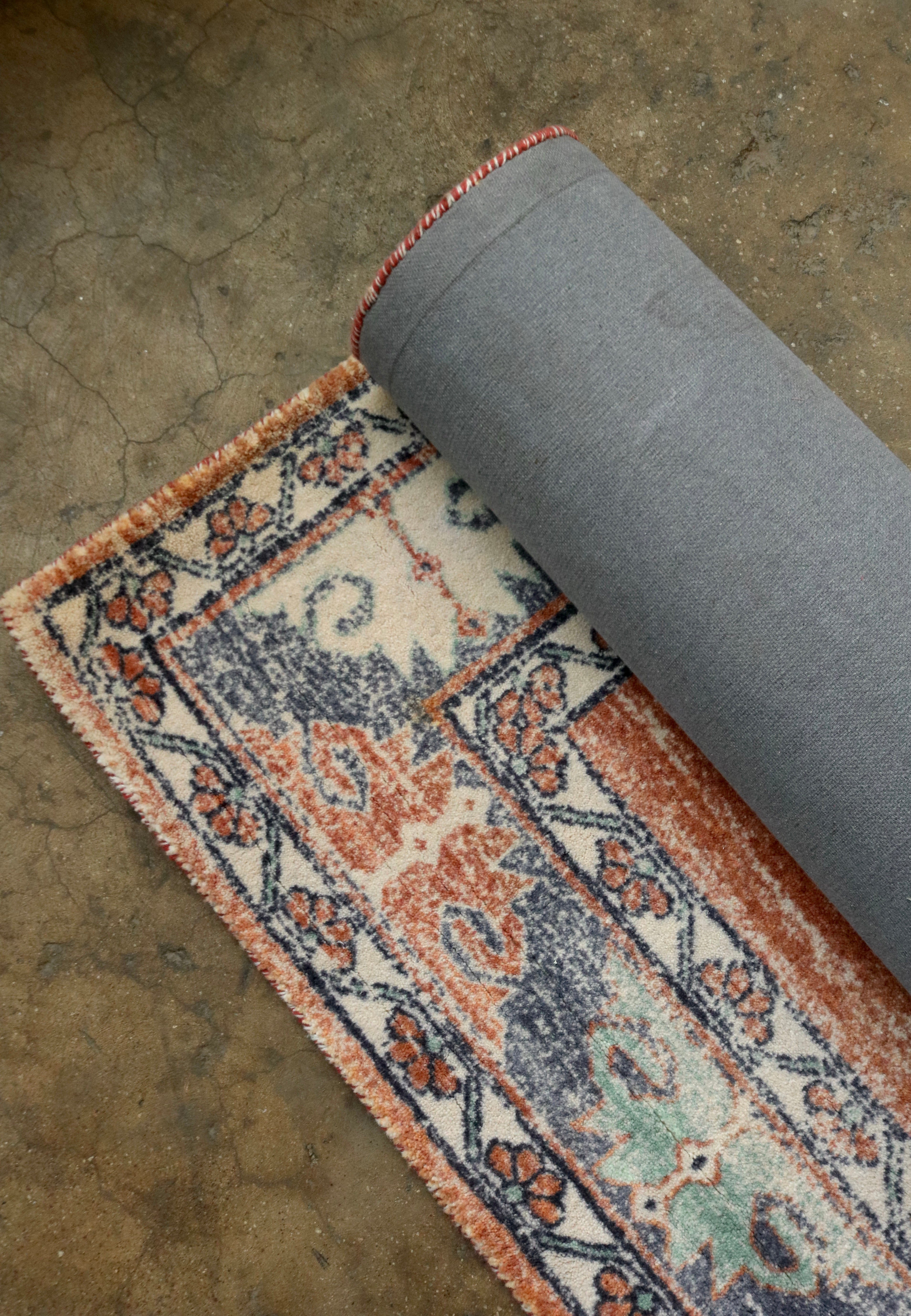Vintage Style Large Area Rug