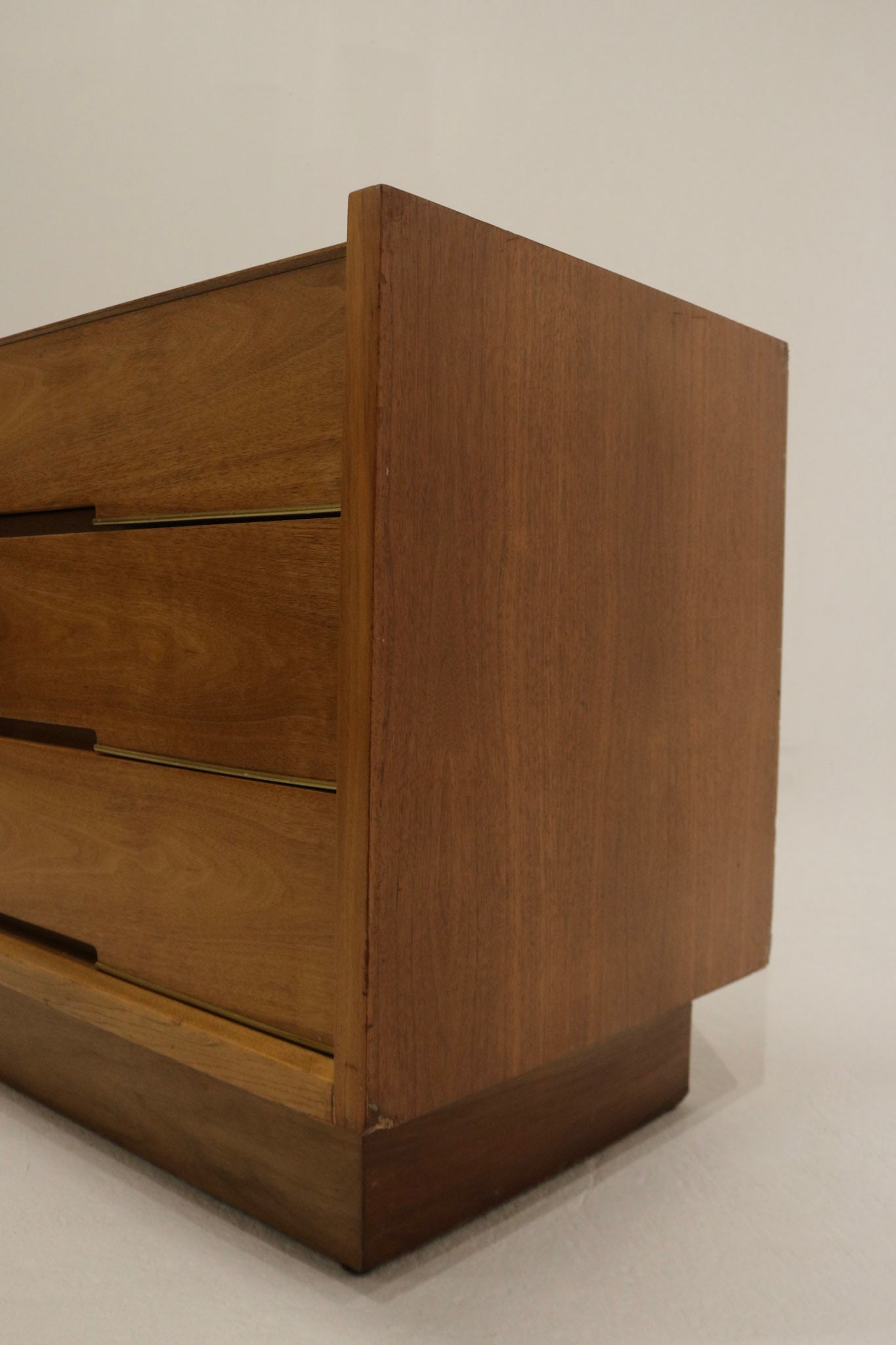 Mid Century Modern Walnut Wood 6 Drawers Lowboy Dresser