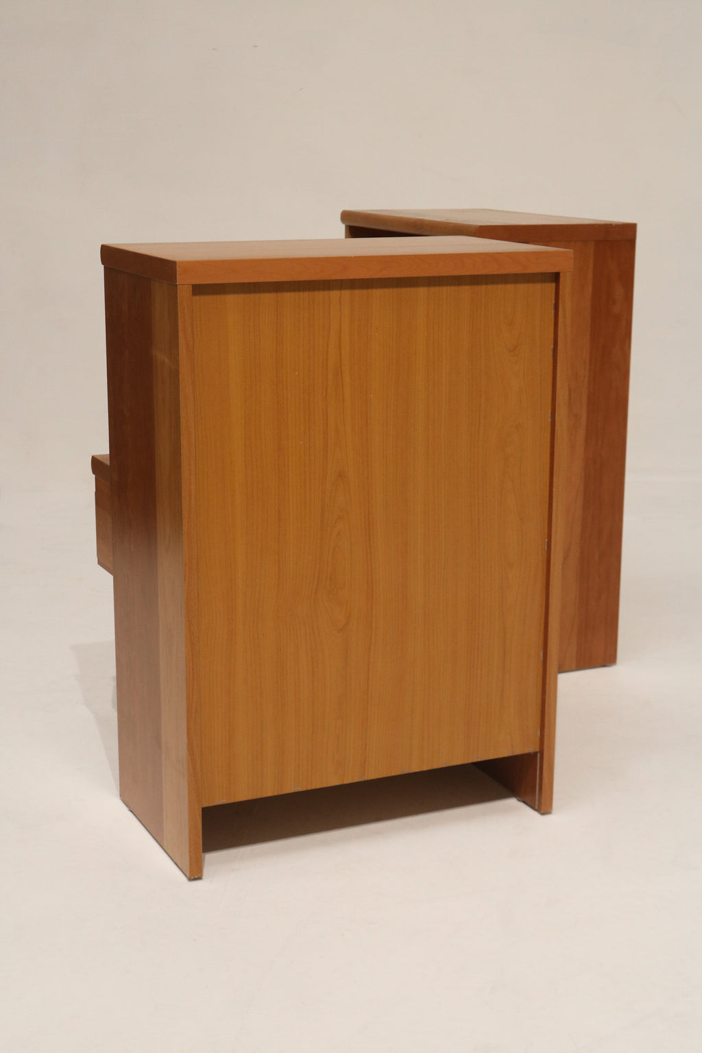Set Of 2 Vintage Teak Wood Nightstands Bedside Tables With Drawers