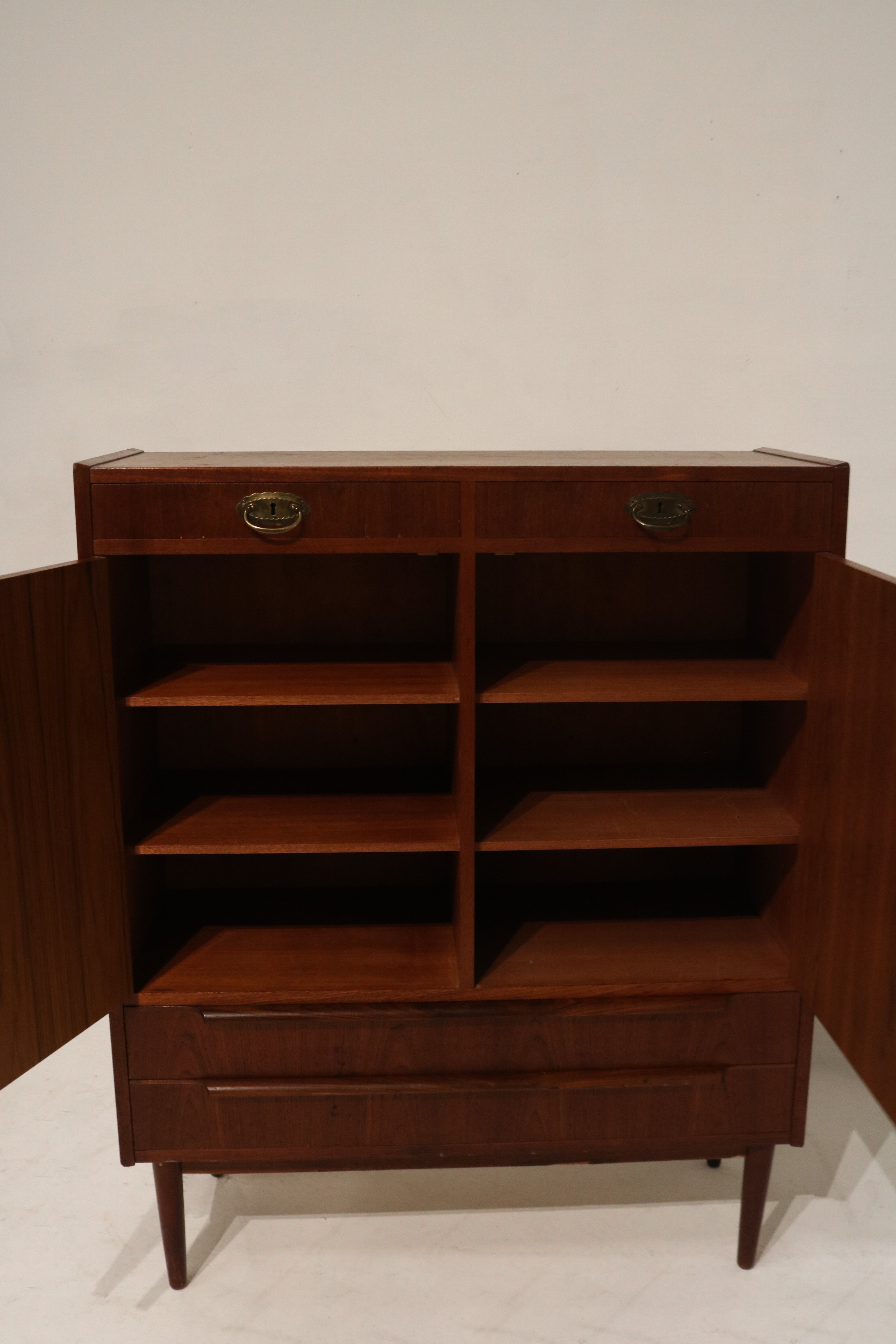 Danish Mcm Vintage Teak Wood Chest Of Drawer Cabinet