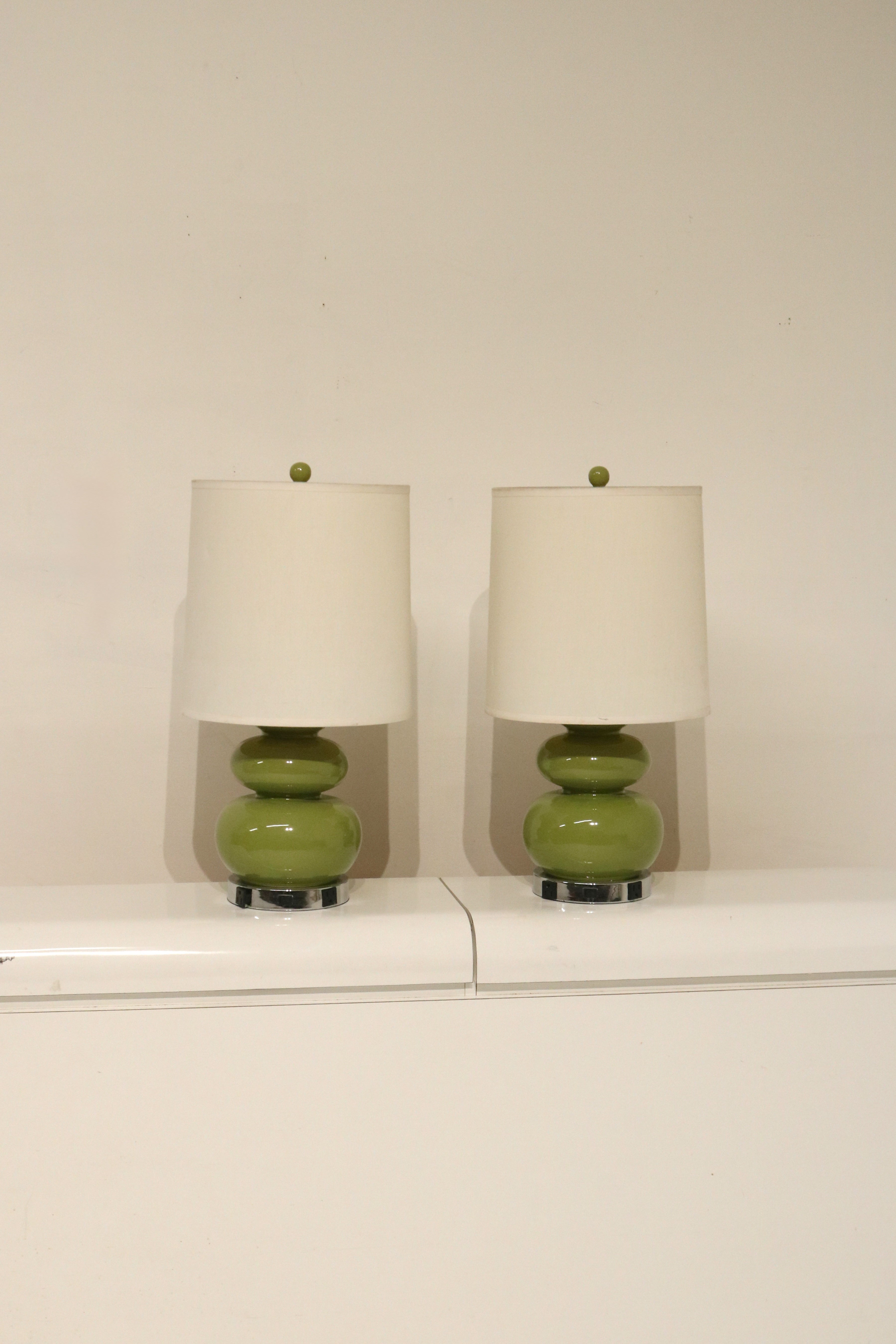 Set Of 2 Green Ceramic Table Lamps With Beige Drum Shade