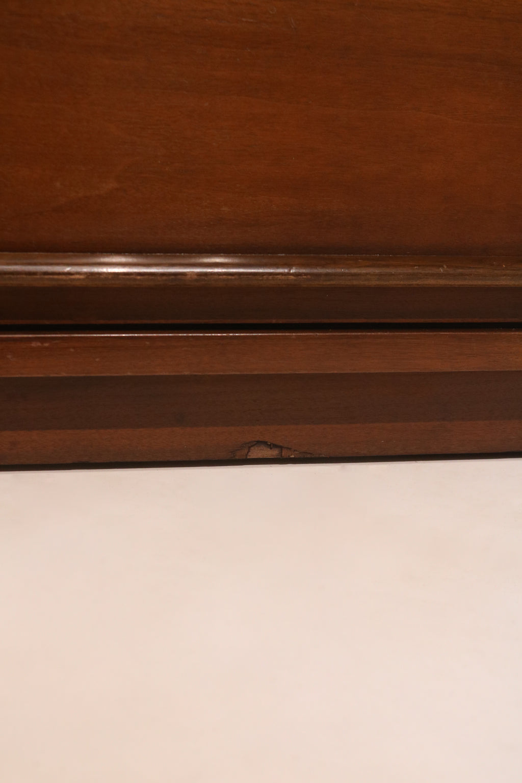 Mid Century Modern Walnut Chest Of Drawer Dresser By Bassett