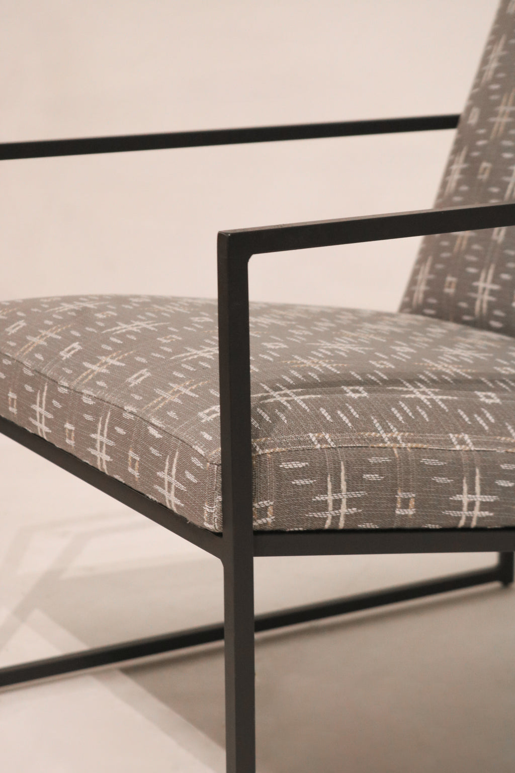 Room & Board Modern Accent Chair Metal Frame Fabric Seat