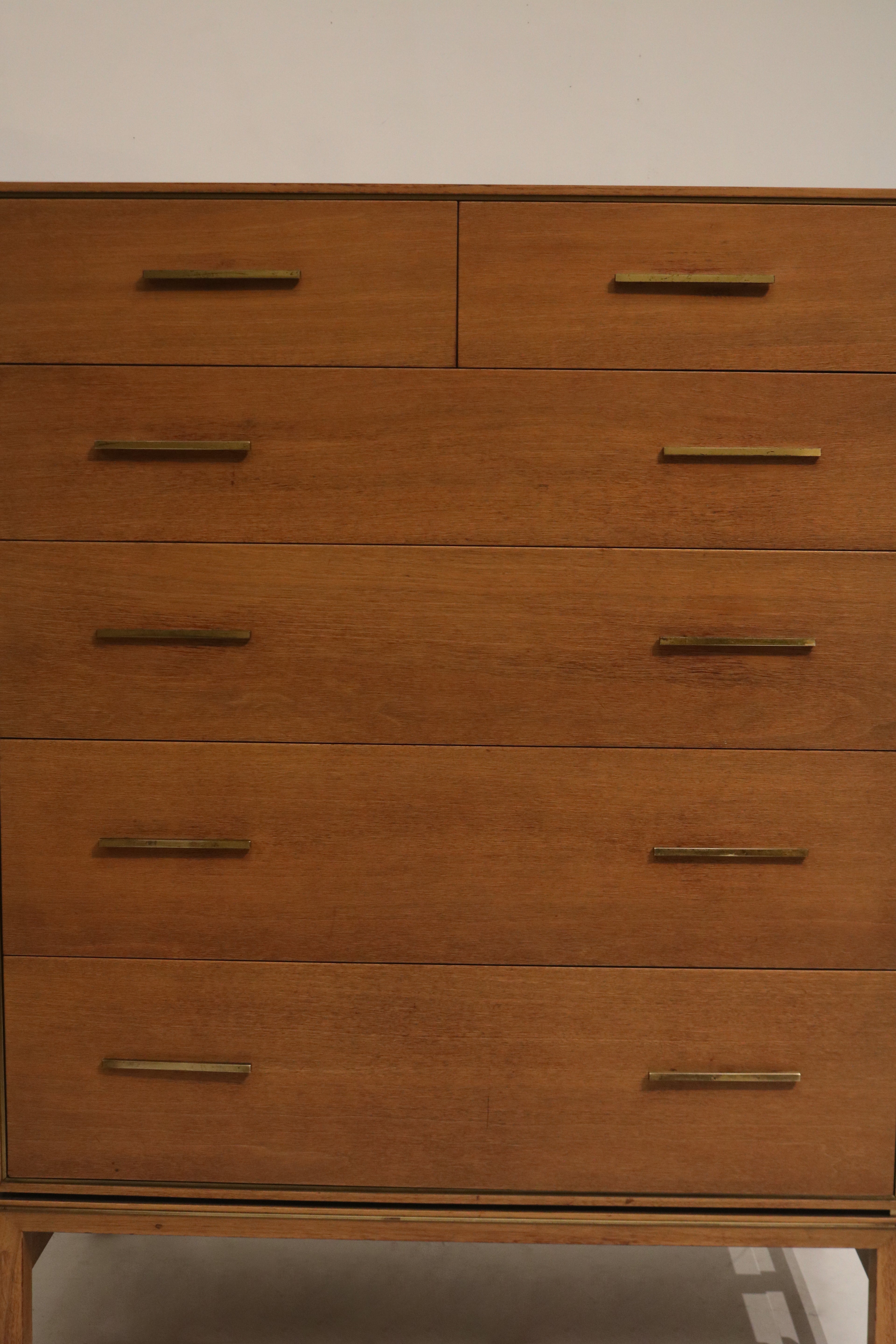Vintage Oak Wood 6 Drawers Dresser By John Stuart Grand Rapids New York