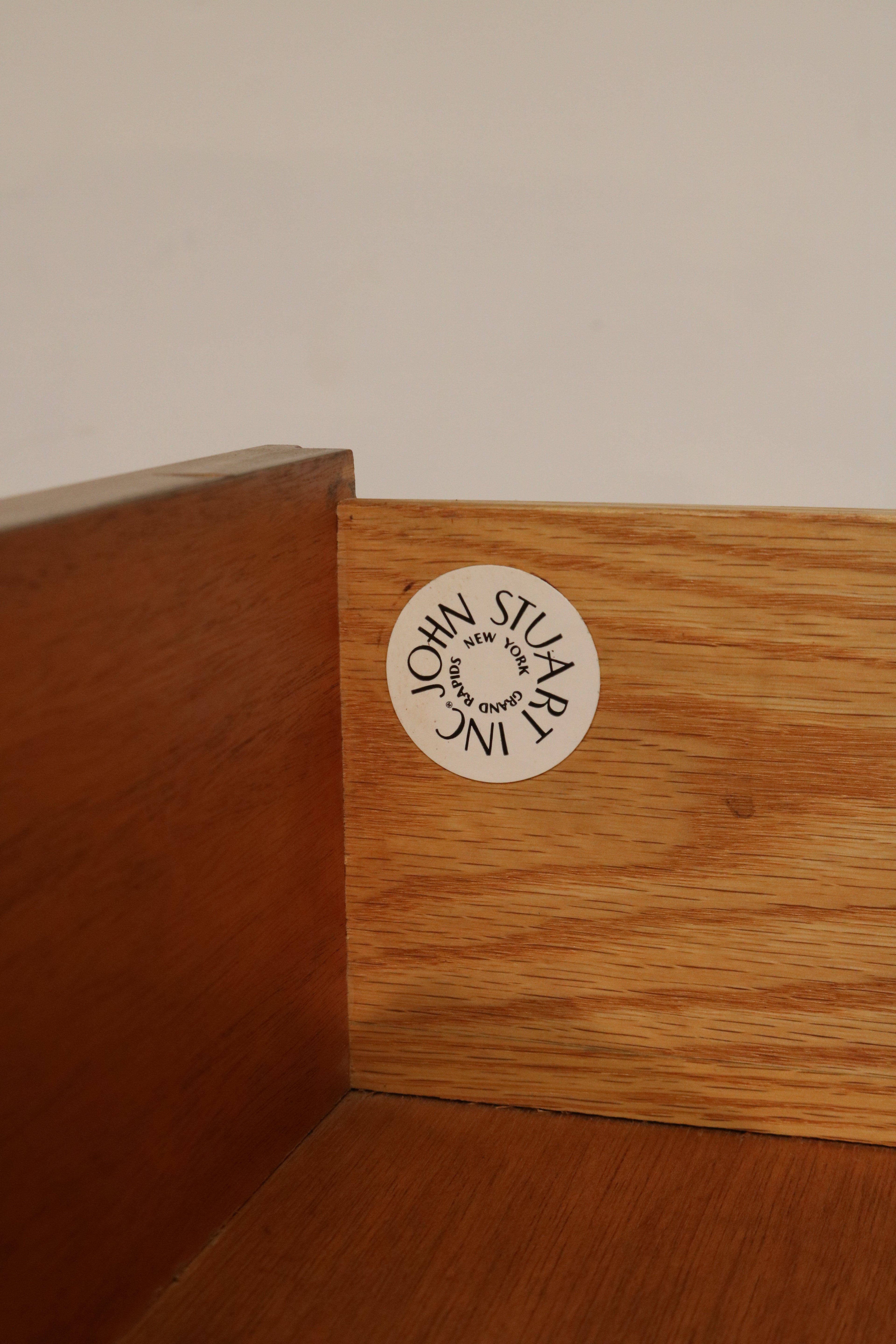 Vintage Oak Wood 6 Drawers Dresser By John Stuart Grand Rapids New York