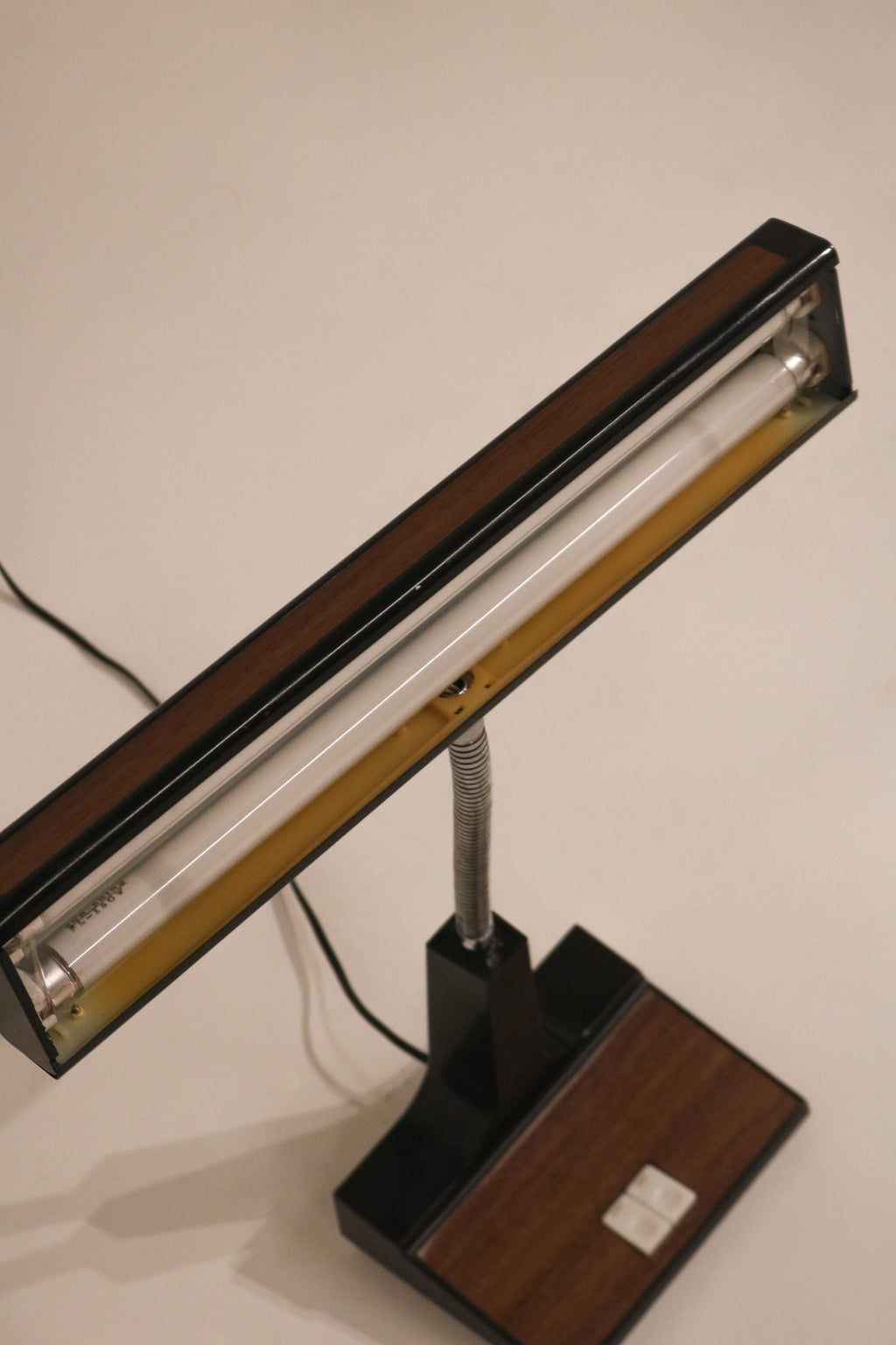 Vintage 80s Metal Laminated Desk Table Lamp
