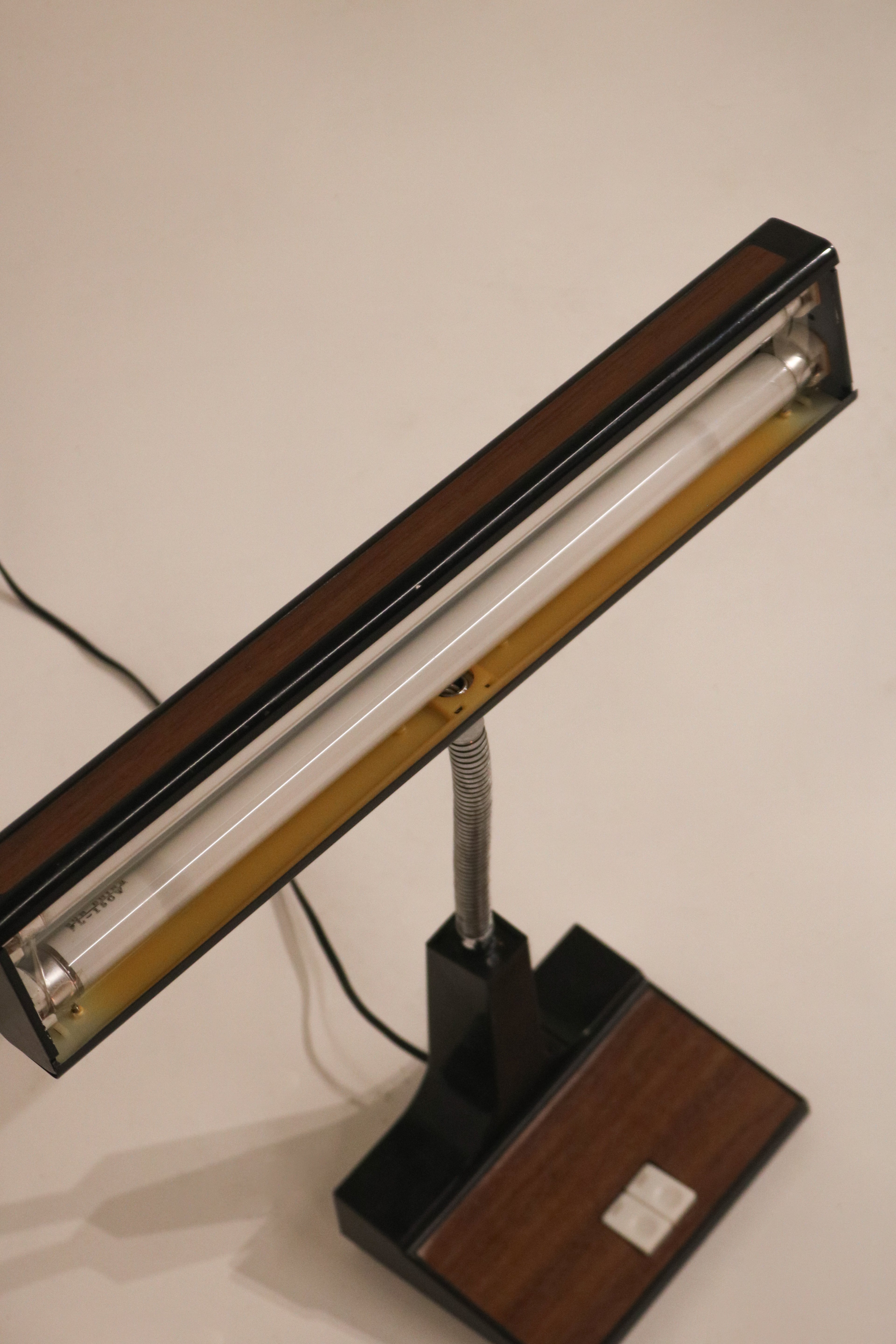 Vintage 80s Metal Laminated Desk Table Lamp