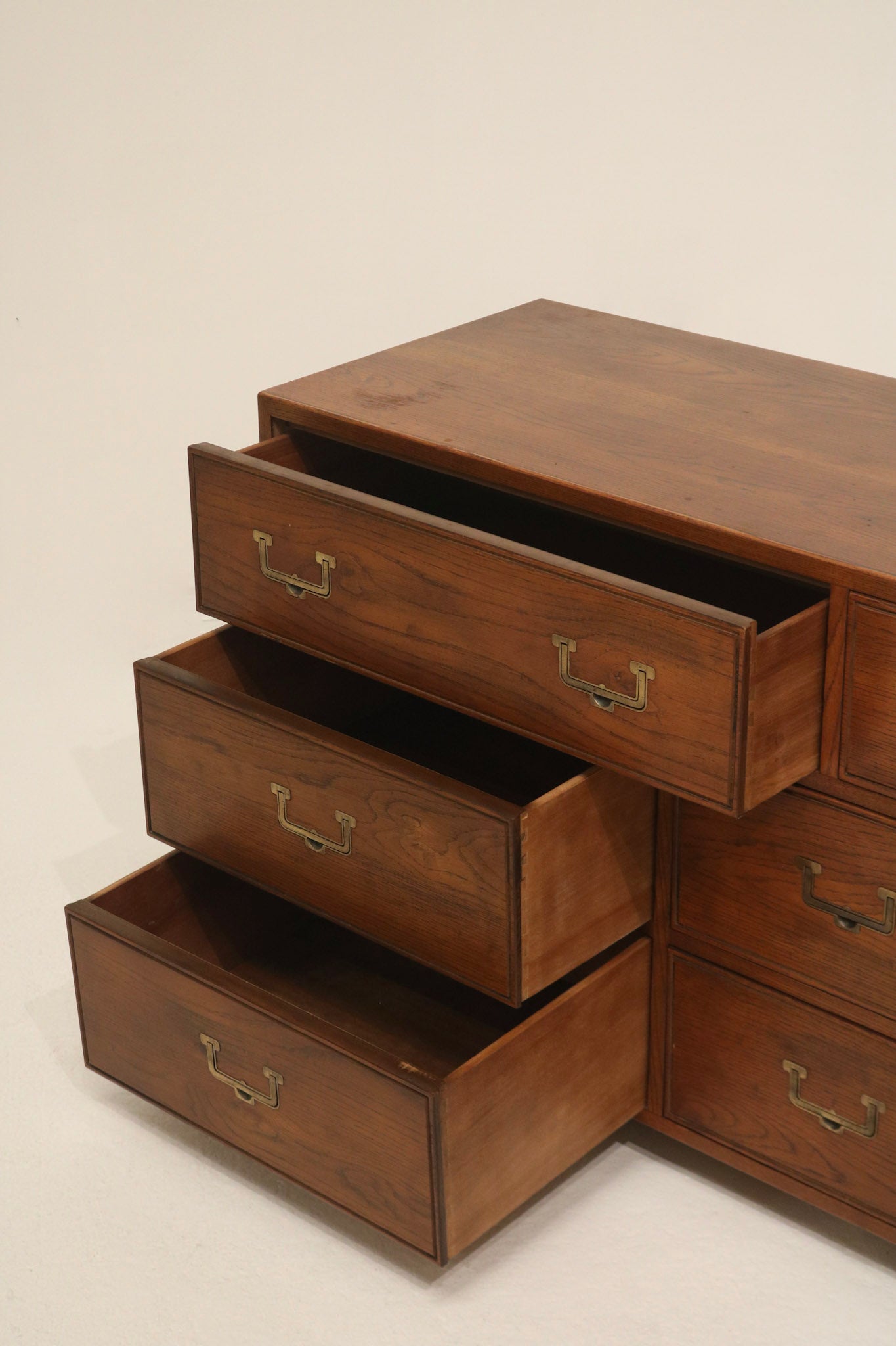 Vintage Henredon Artefacts Solid Oak Wood Campaign 9 Drawers Dresser