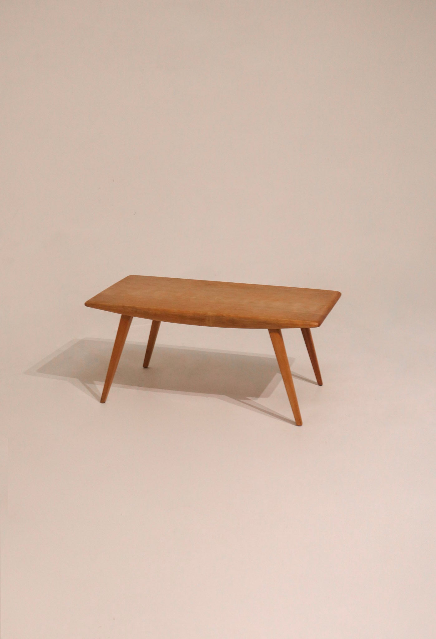 Vintage Mid Century Modern Coffee Table Circa 1950 By HEYWOOD-WAKEFIELD
