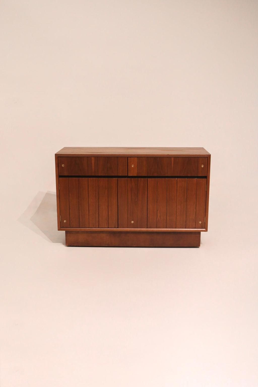Kroehler Walnut Credenza / Media Console - 49"