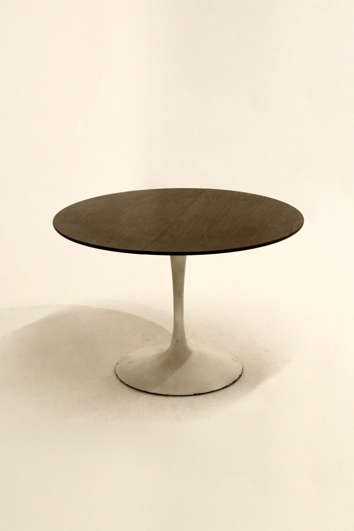 Vintage Wooden Metal Tulipan Round Dining Table