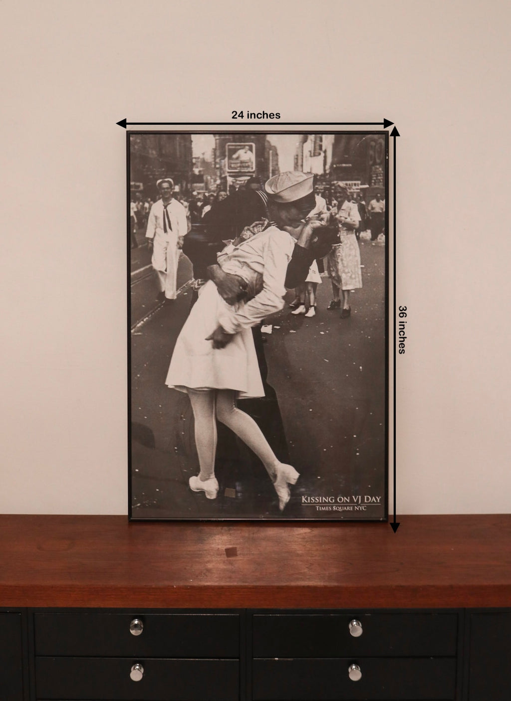 Kissing On VJ Day Time Square Iconic Vintage Photograpy Print