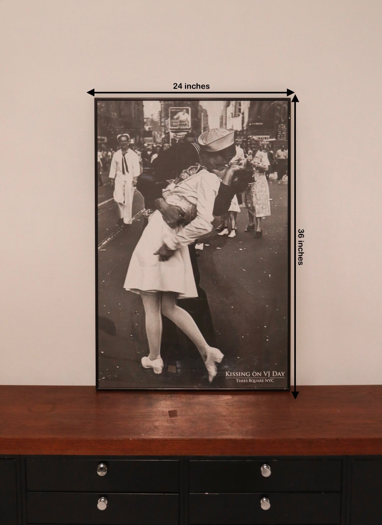Kissing On VJ Day Time Square Iconic Vintage Photograpy Print