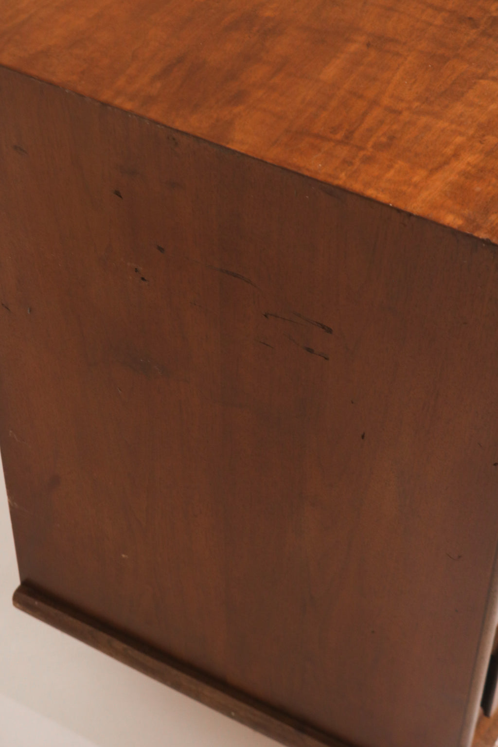 Angled right view showing the full perspective of the dresser