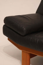 Detail of arm cushion upholstery fit and condition