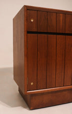 Bottom corner detail showing base joinery and stability