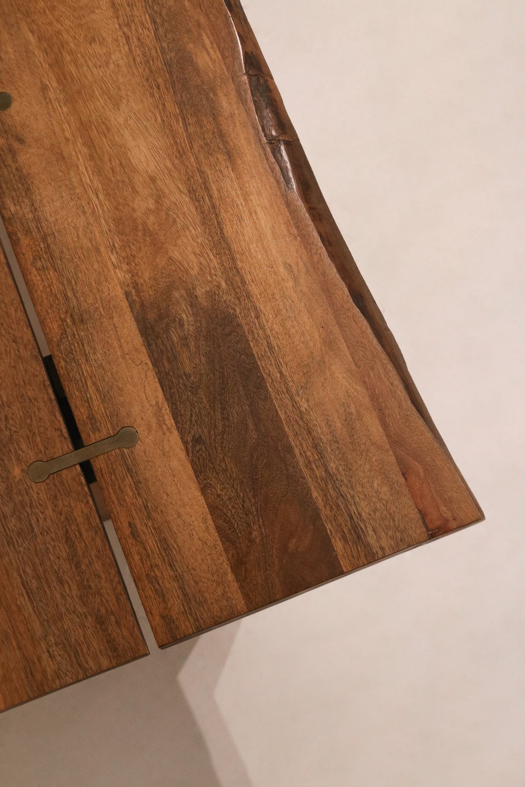 Detail of the butterfly key inlay used for structural integrity and aesthetics