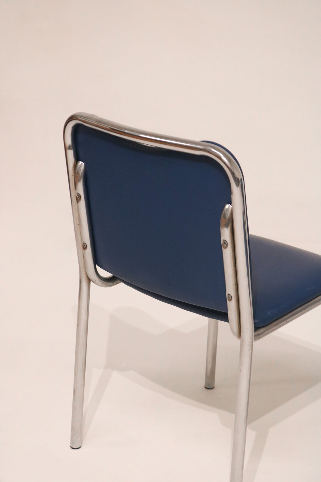 Close-up of the chrome steel frame joinery and weld quality