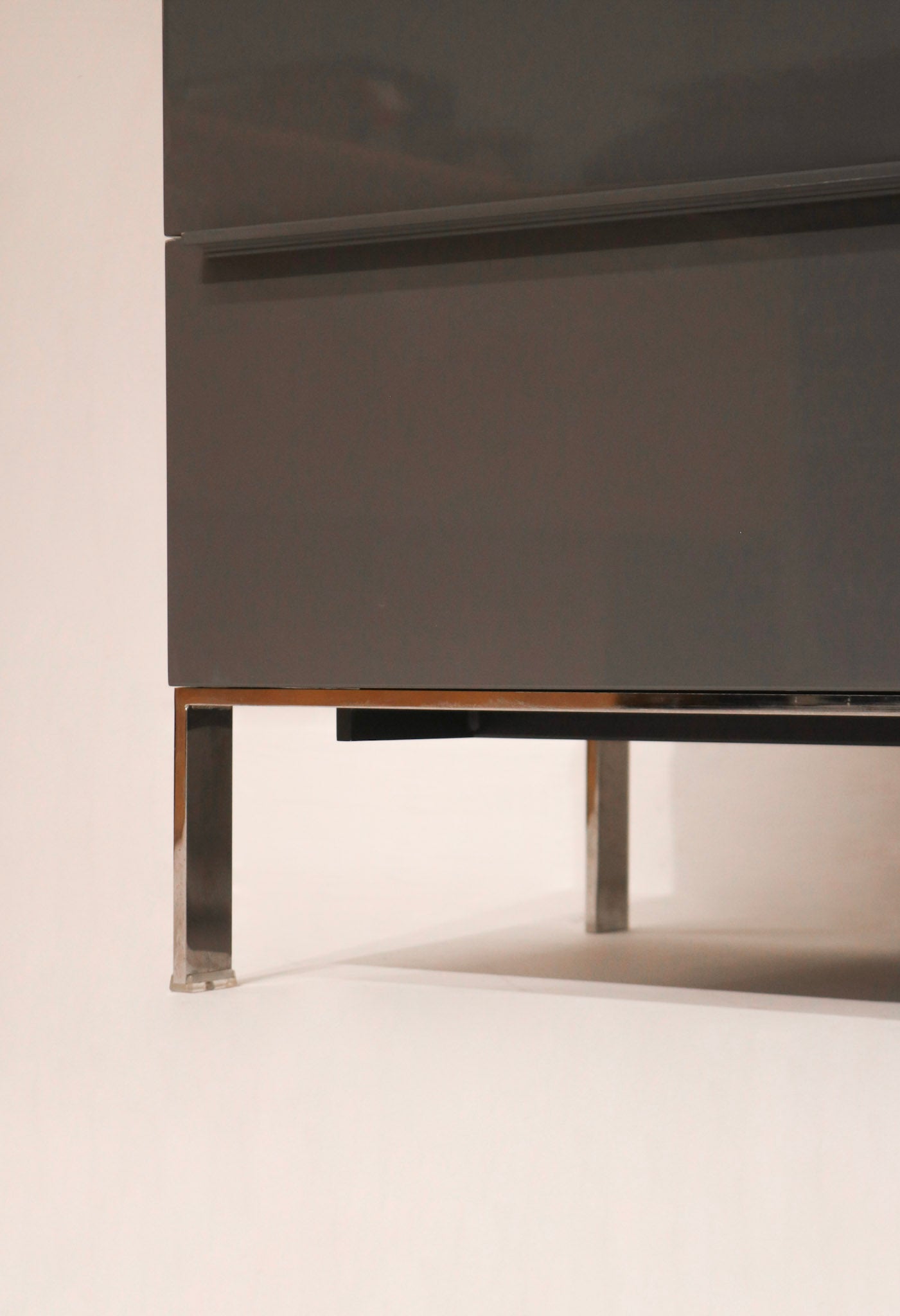 Detail of cabinet joints and seamless lacquer finish on Capellini modern unit