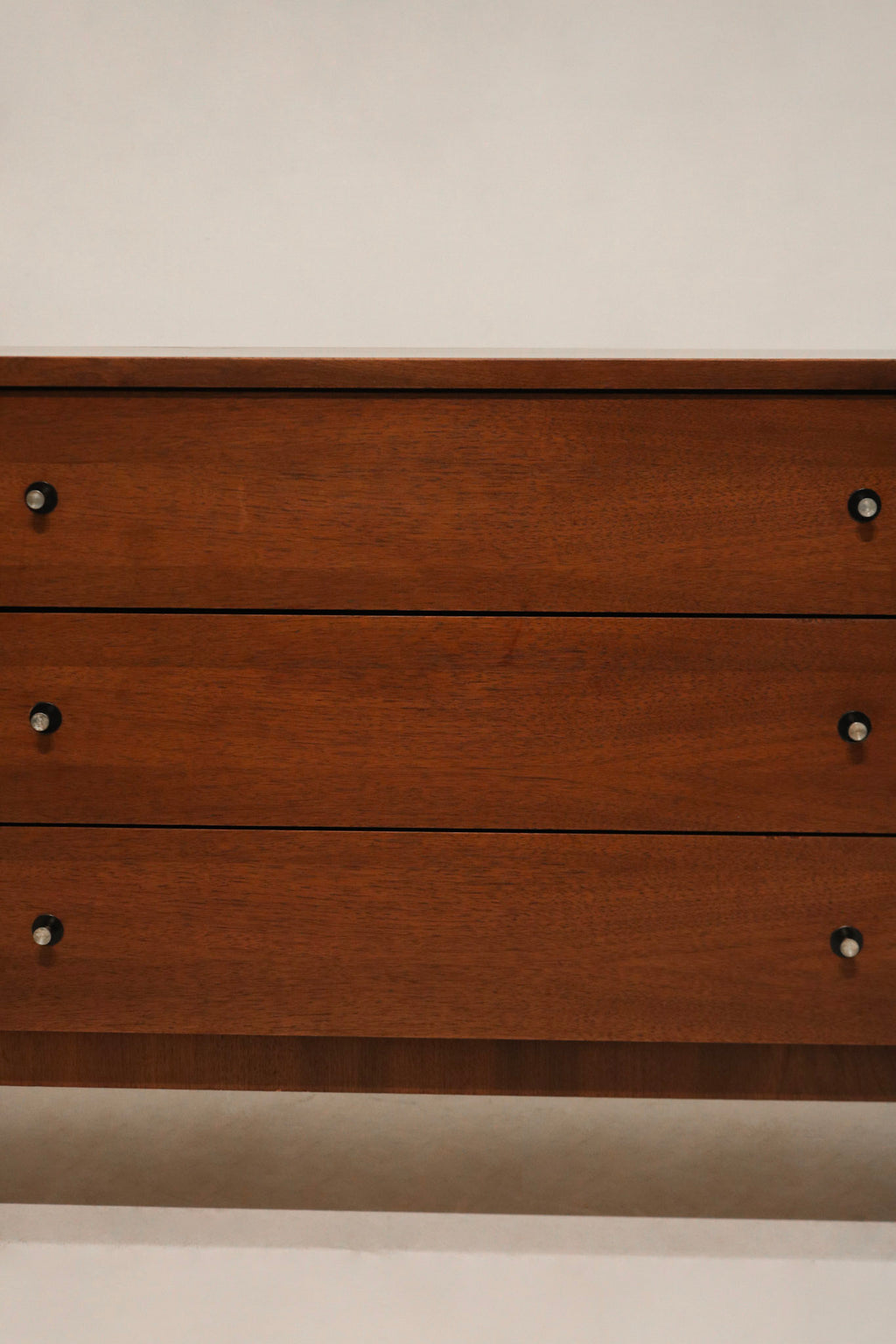 Image showing smooth-gliding drawers partially open, demonstrating functionality