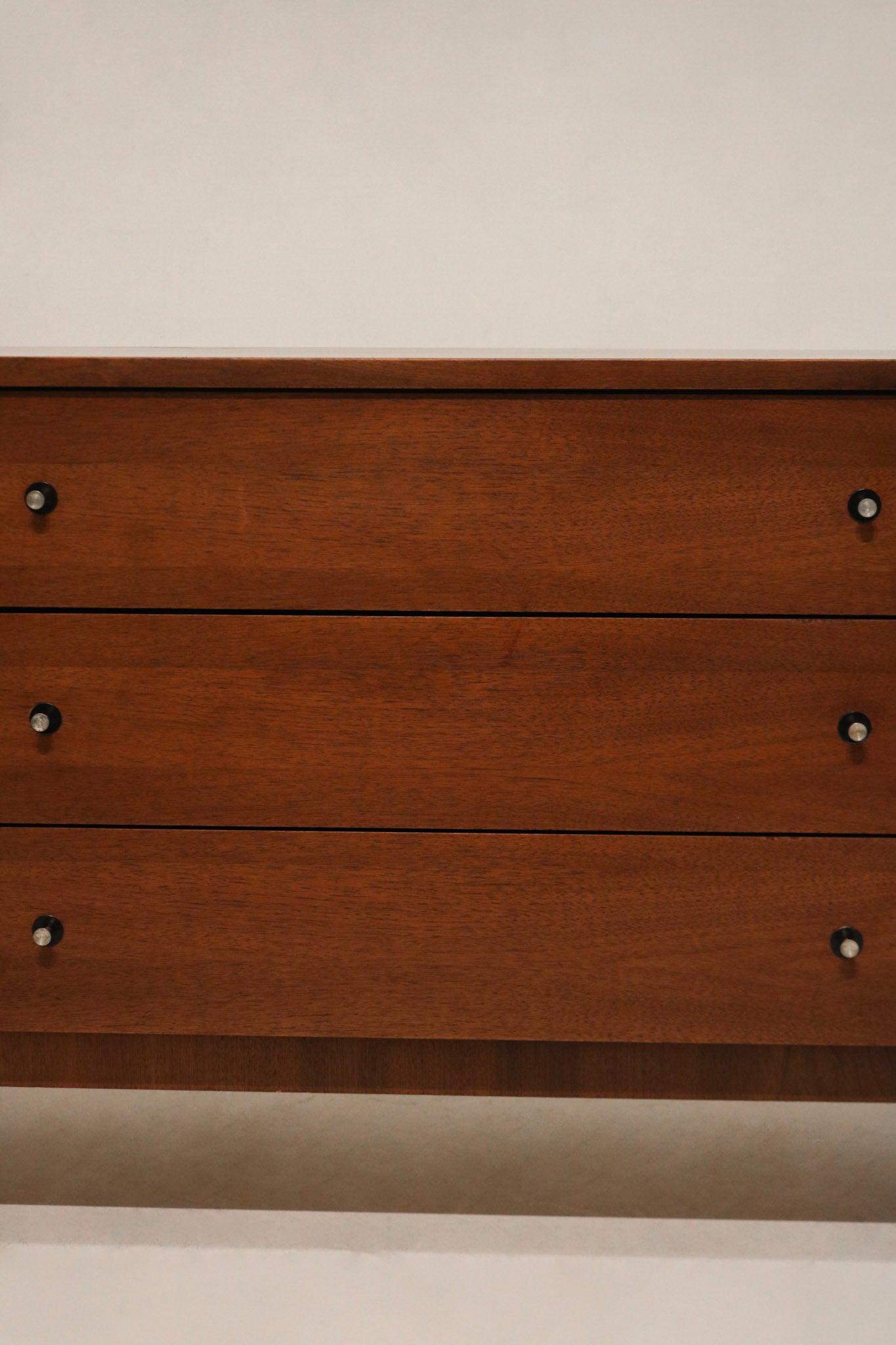 Image showing smooth-gliding drawers partially open, demonstrating functionality