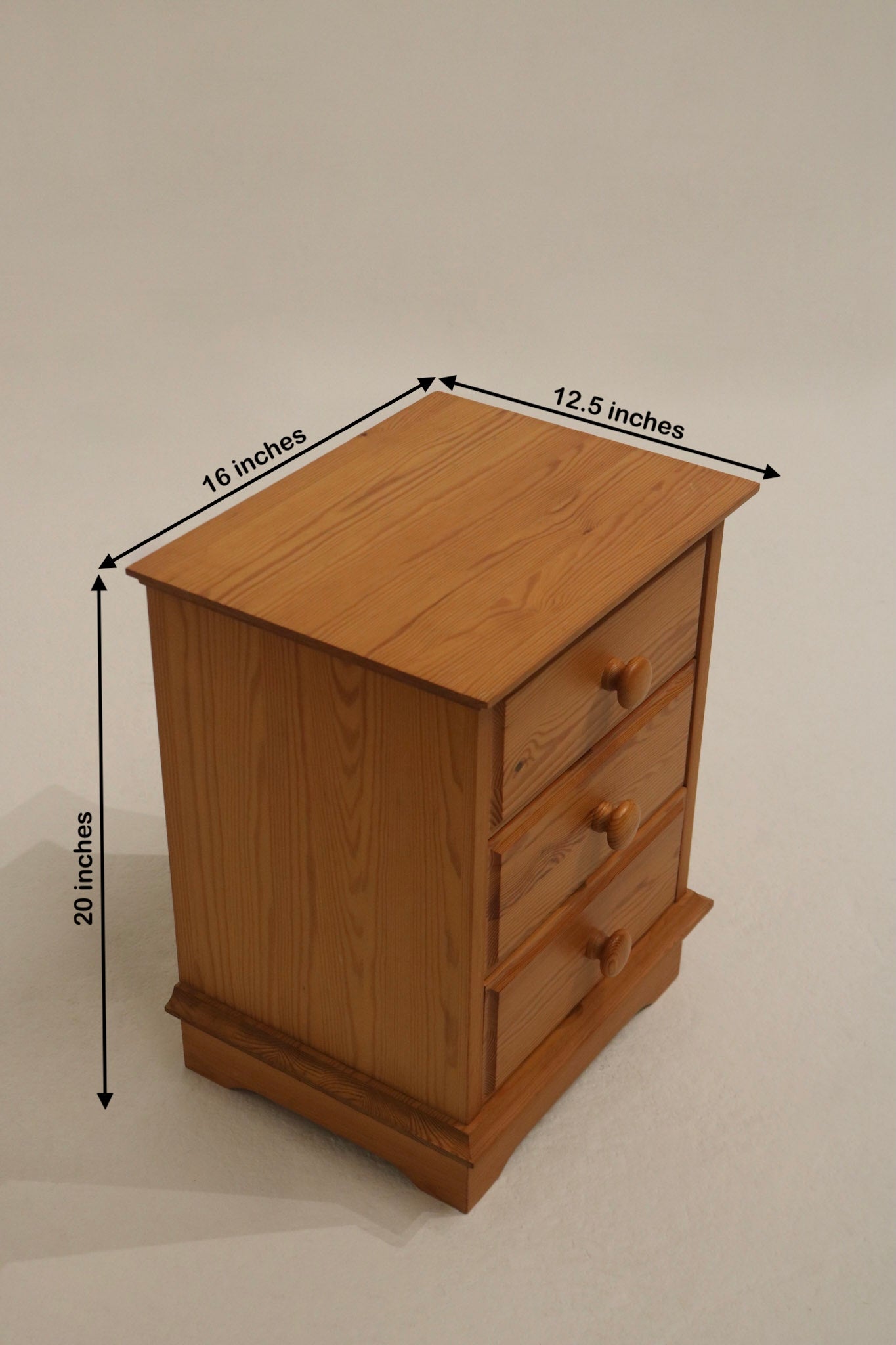 Pair of solid wood nightstands in excellent condition