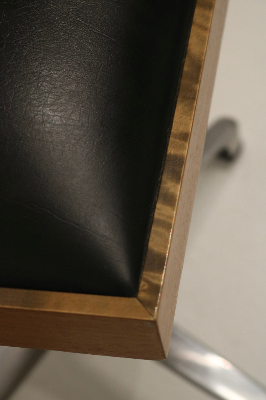 STOOL 2 IMG_4574