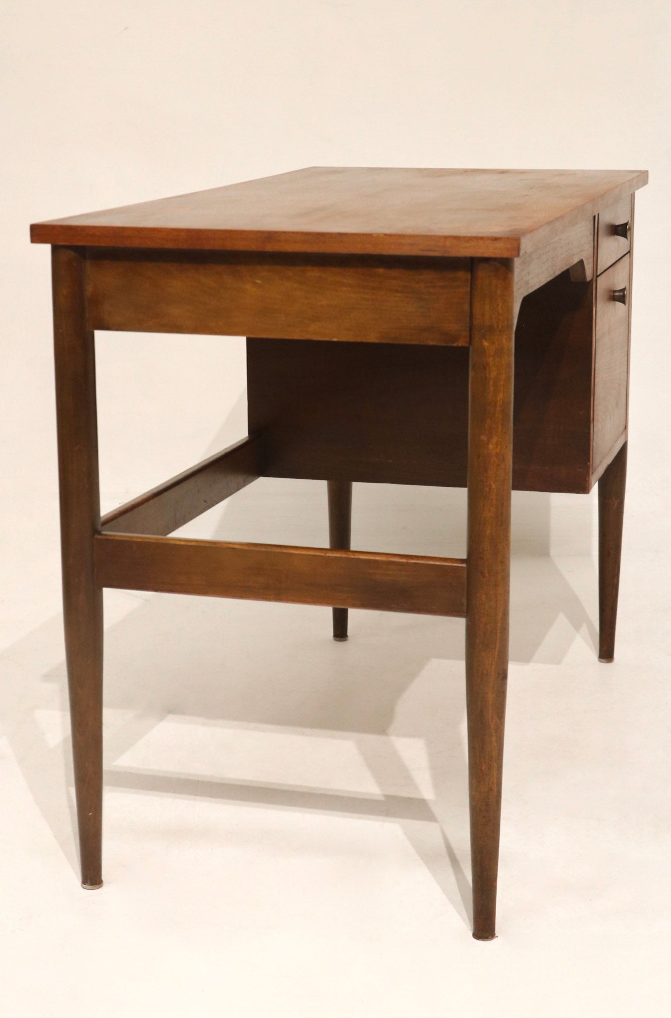 Drexel unmarked drawer chest with excellent craftsmanship