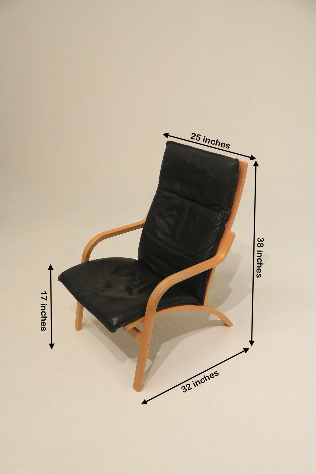Mid-century lounge chair with sculpted bentwood frame