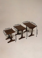Elegant 1940s nesting tables in nice condition