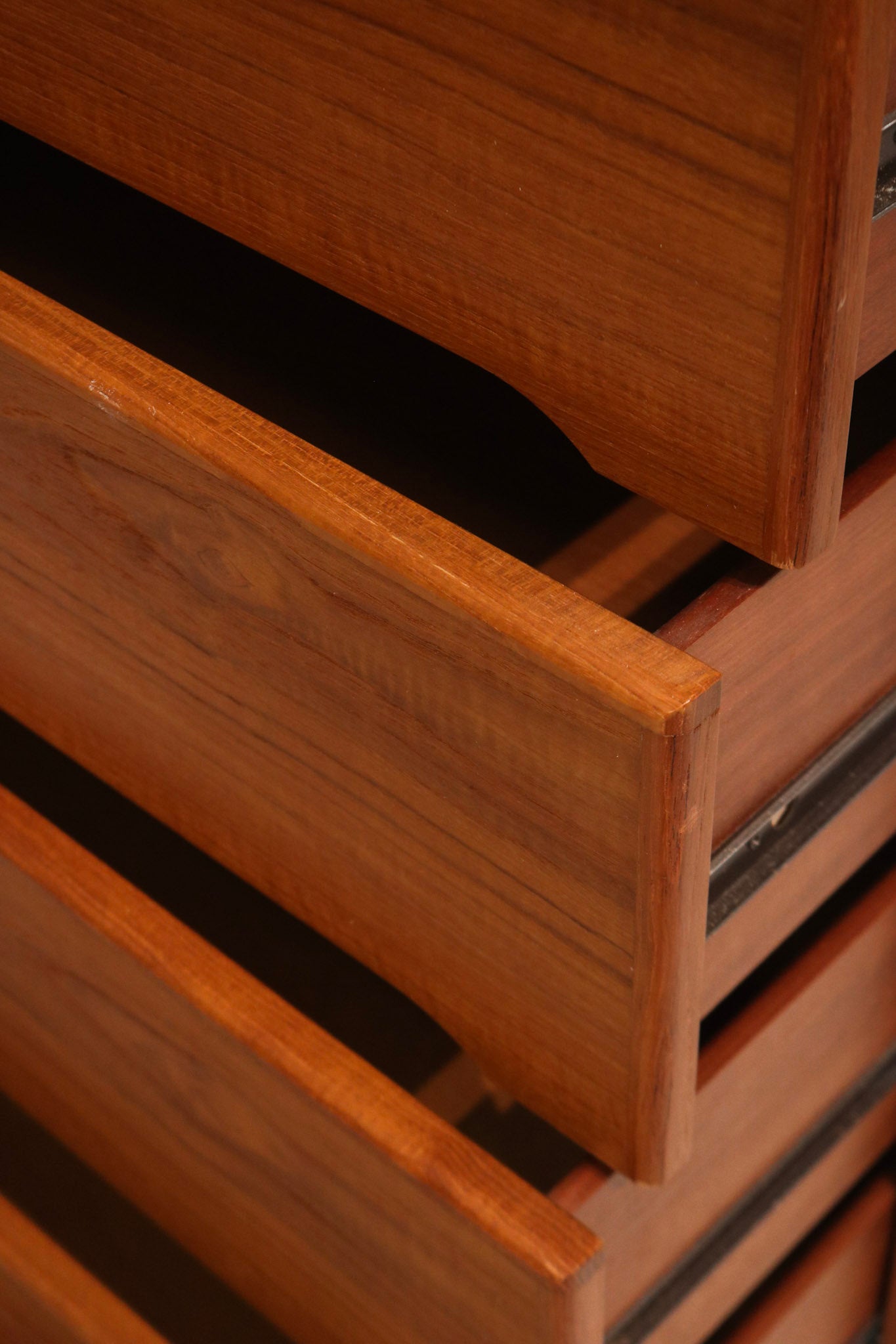 Side profile of dresser illustrating classic Danish design proportions and shape