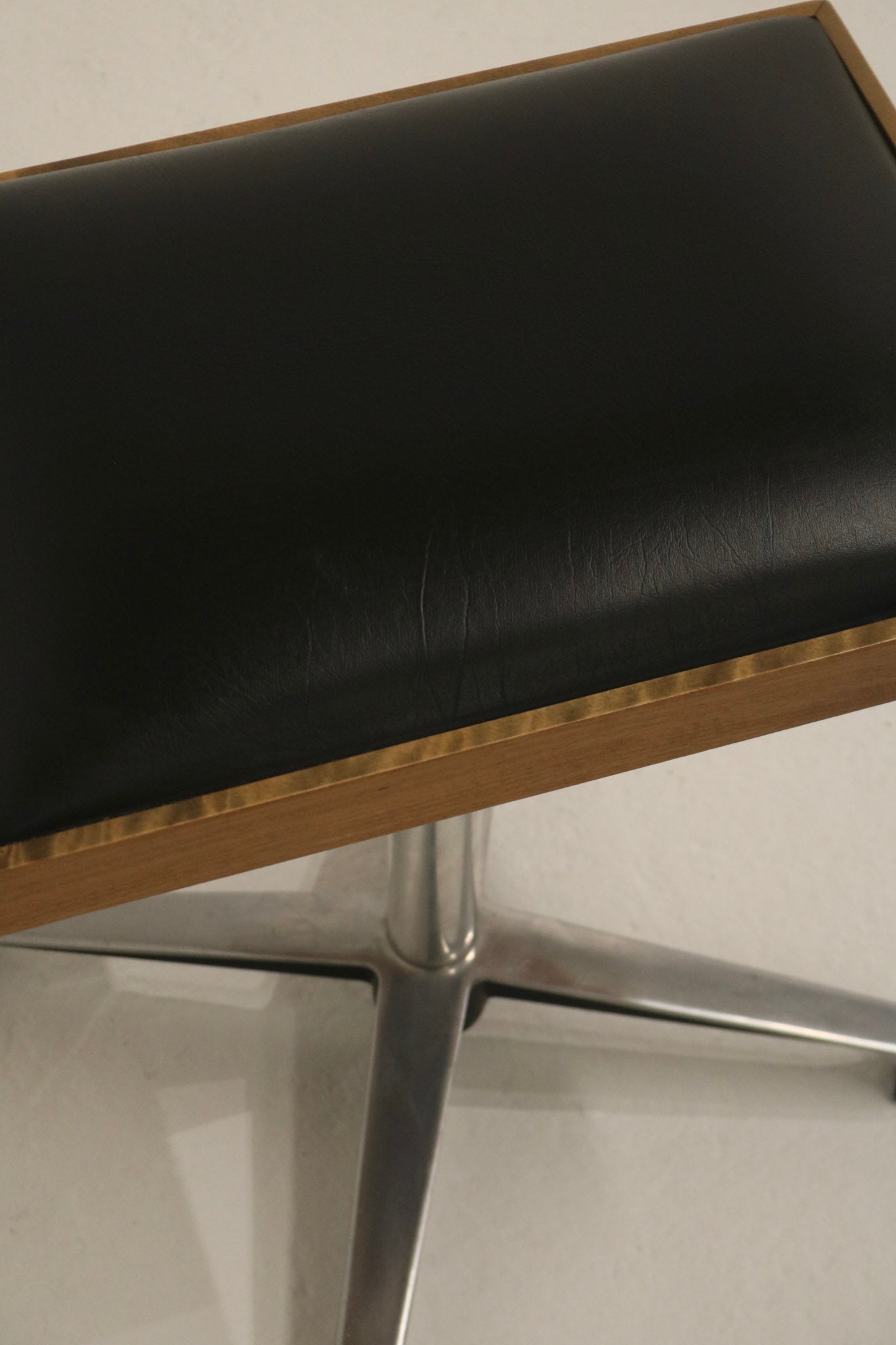 STOOL 6 IMG_4560