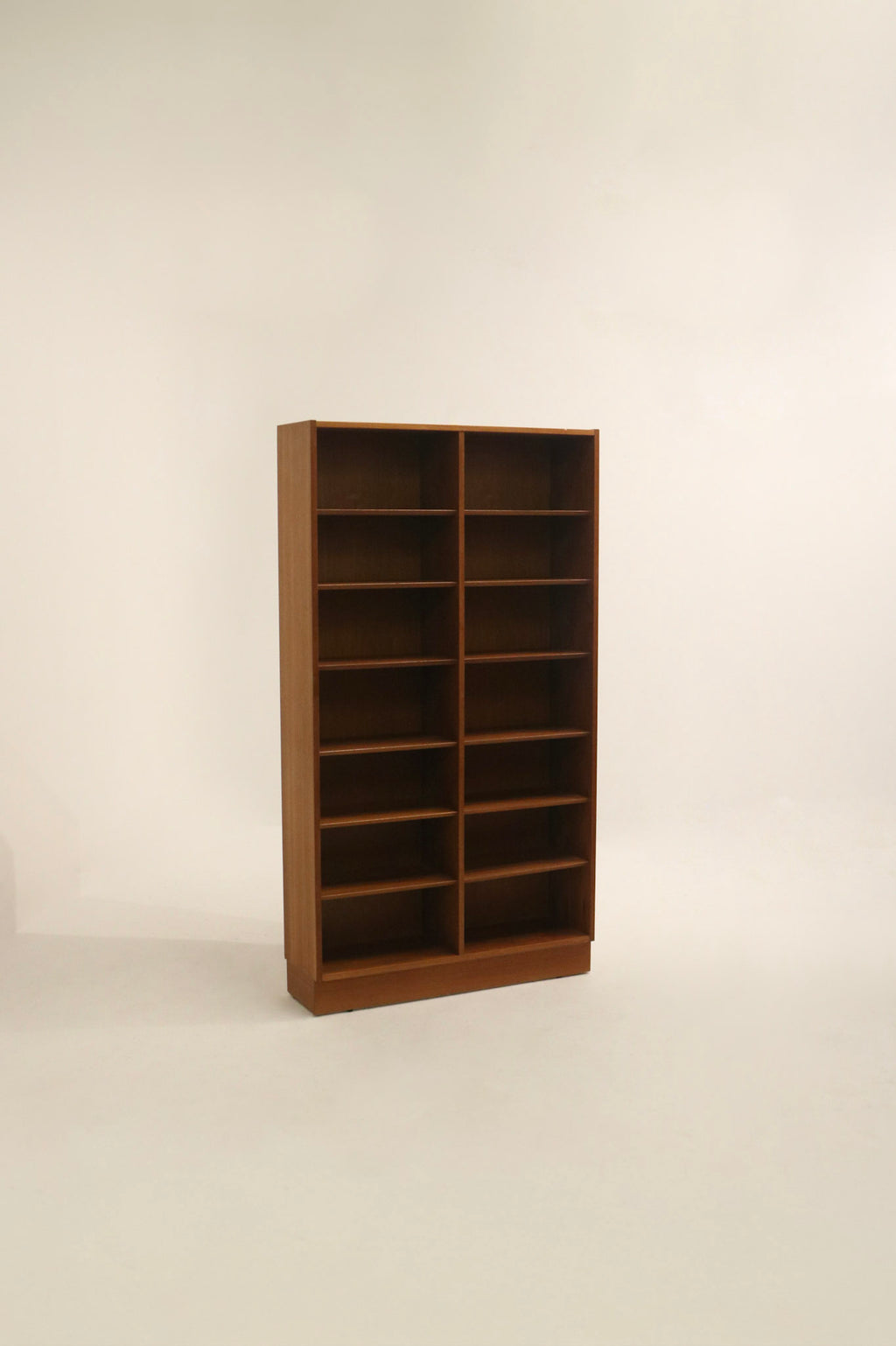 Vintage teak wood shelving unit from Hundevad
