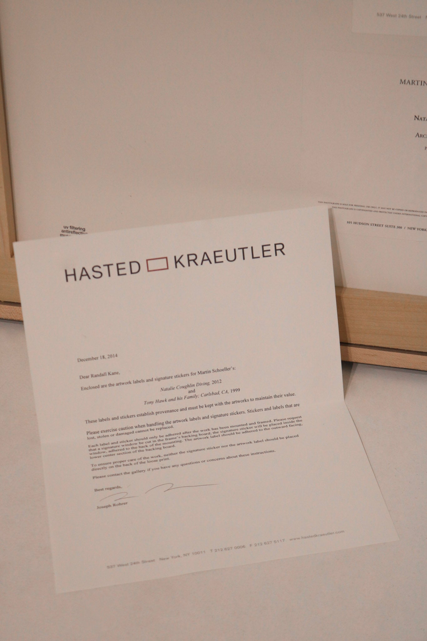 Close-up of the black wood frame showing minor marks in good preserved condition