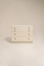 Chic wooden drawer unit