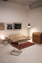 Zoomed detail of wear mark on lower back part of Salotti Natuzzi sofa, clearly displayed