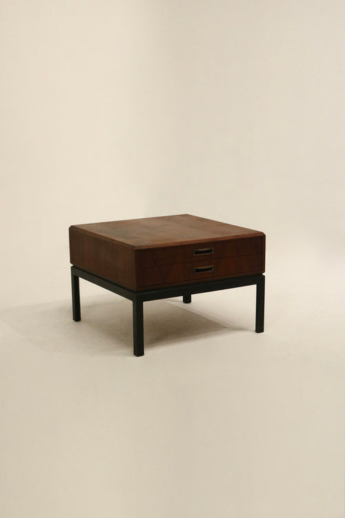 Large walnut wood chest by Maurice Villency from New York