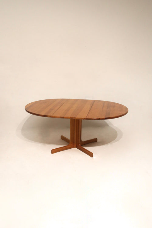 Solid Swedish pine wood table with leaf