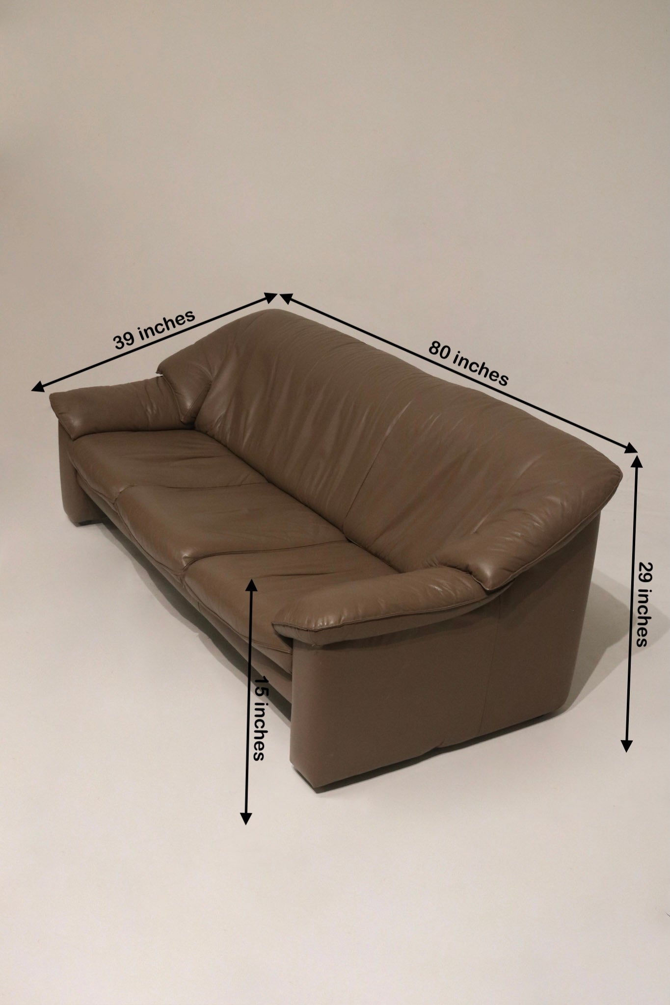 Beautiful leather item in perfect condition